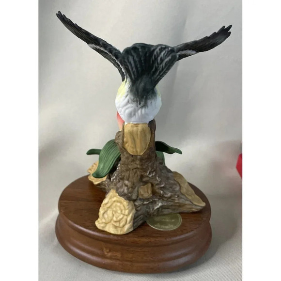Springtime Serenades Chickadee Bird Heritage House With Music Box Stand Works - Picture 3 of 6